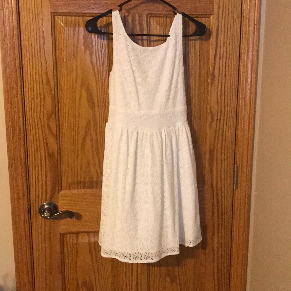 White lace dress